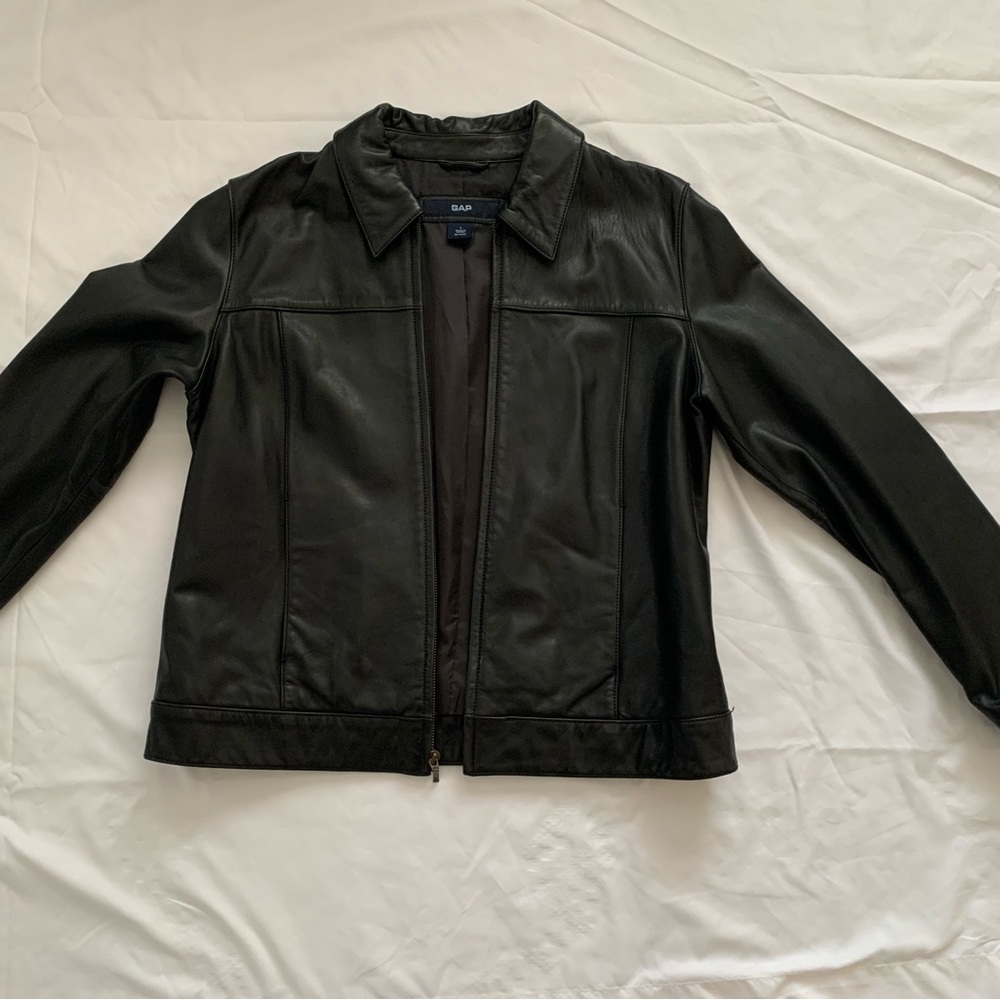 GAP Women's Vintage 2002 Black Leather Jacket Size L Zip Closure with Pockets